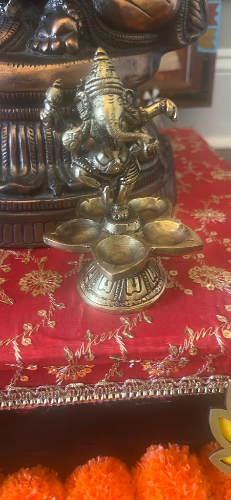 Brass Lord Ganesh with 5 deepaks