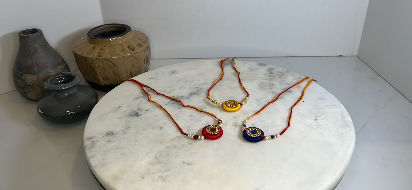 Round Rakhi RK06