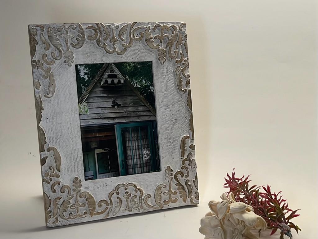 Handcrafted wooden Photoframe