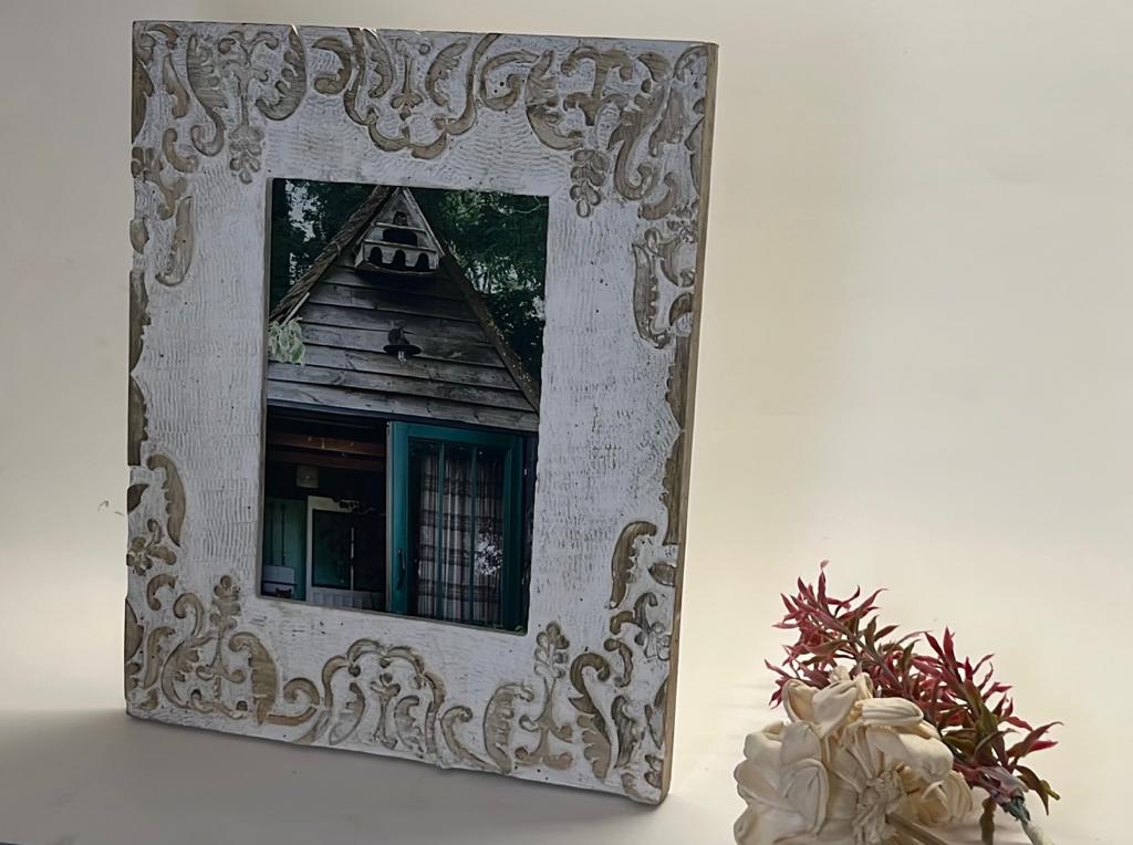 Handcrafted wooden Photoframe