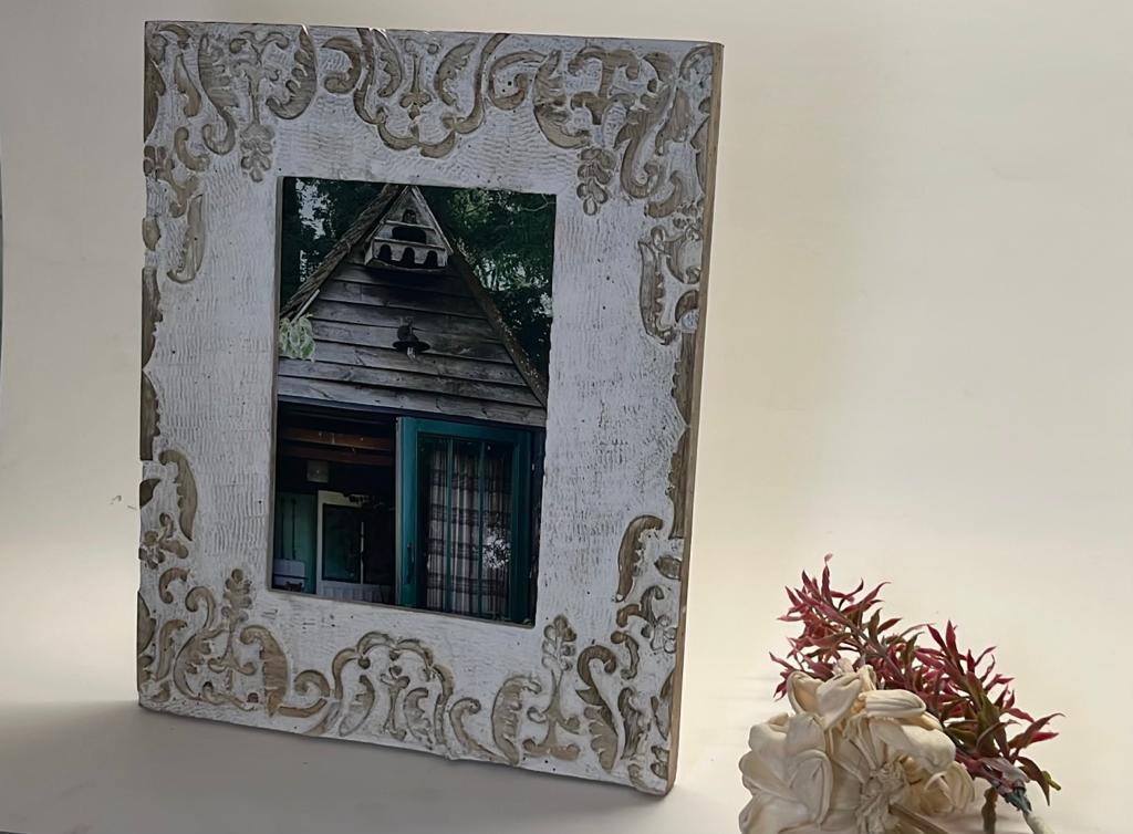 Handcrafted wooden Photoframe